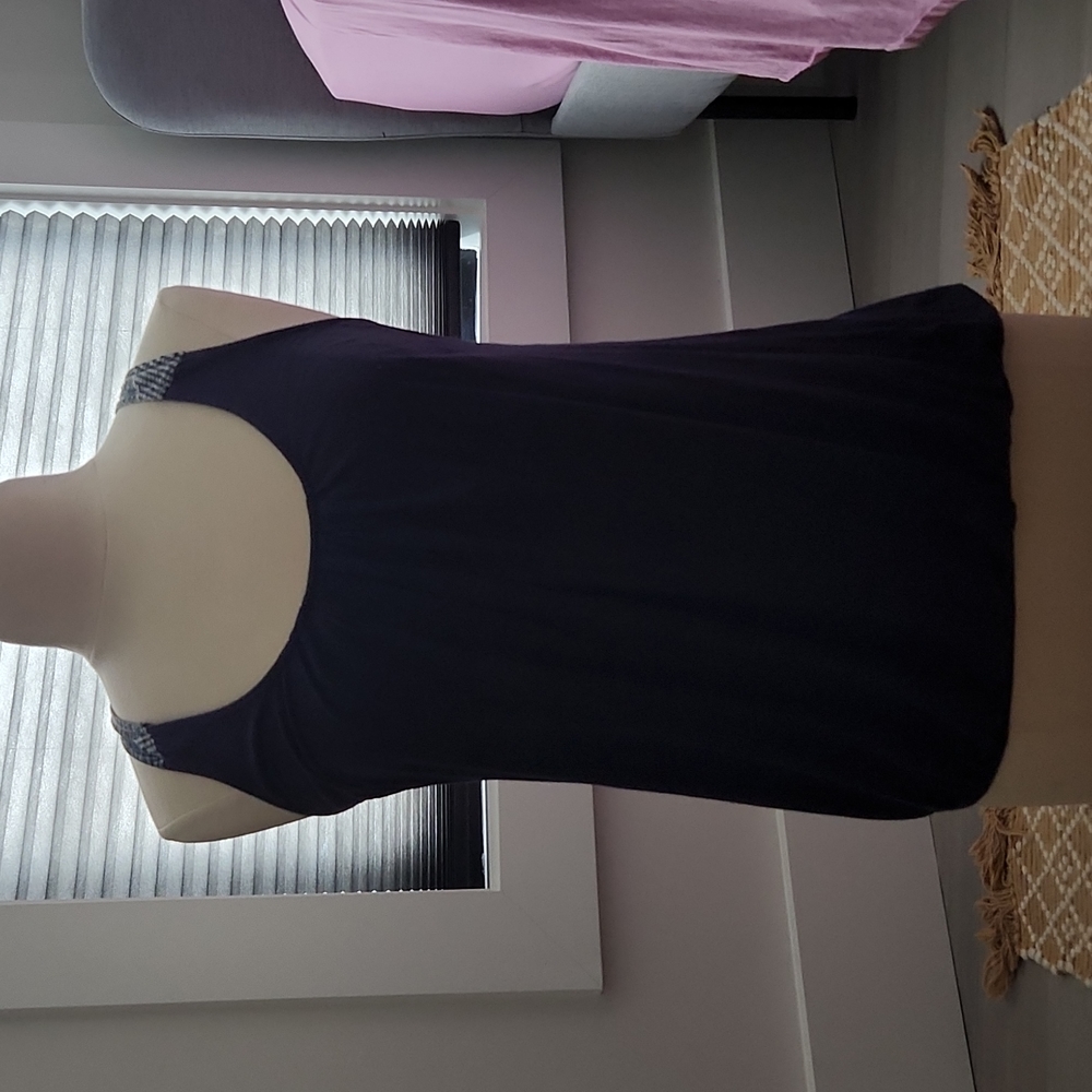 Stretchy blue top